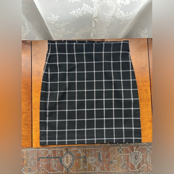 Dynamite Pull On Mini Skirt - Picture 3 of 5